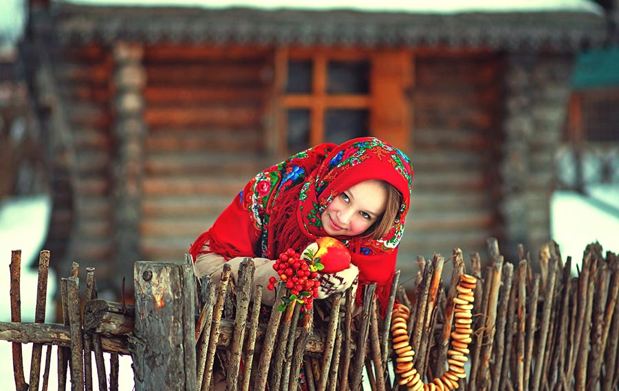 Sexy girl Women in Slavic costumes in Linfen