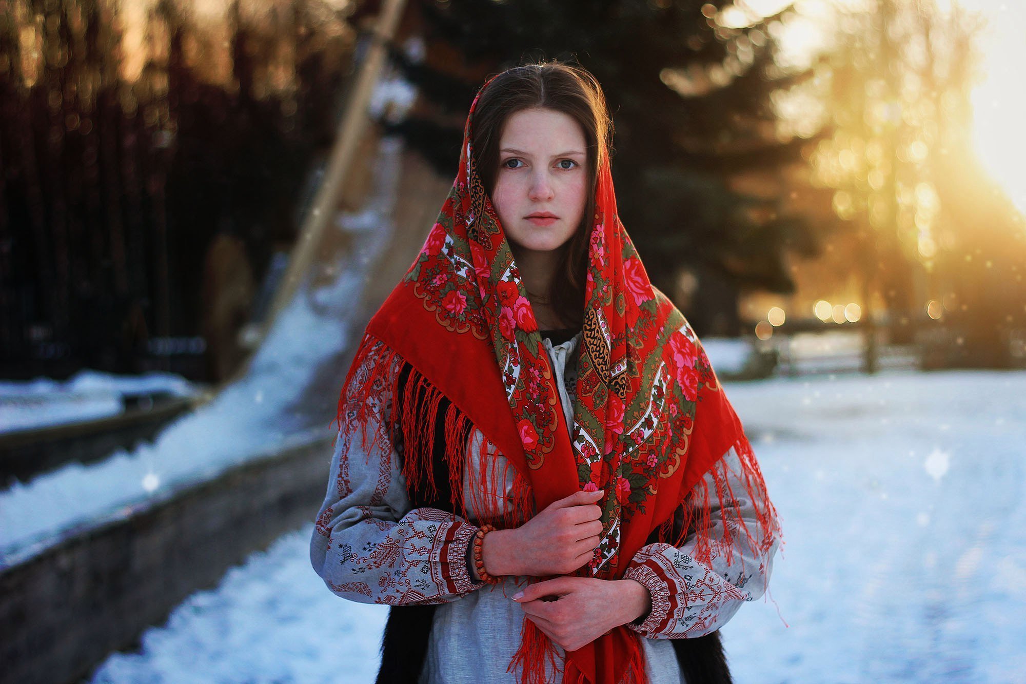 Girls in Slavic costumes in Linfen