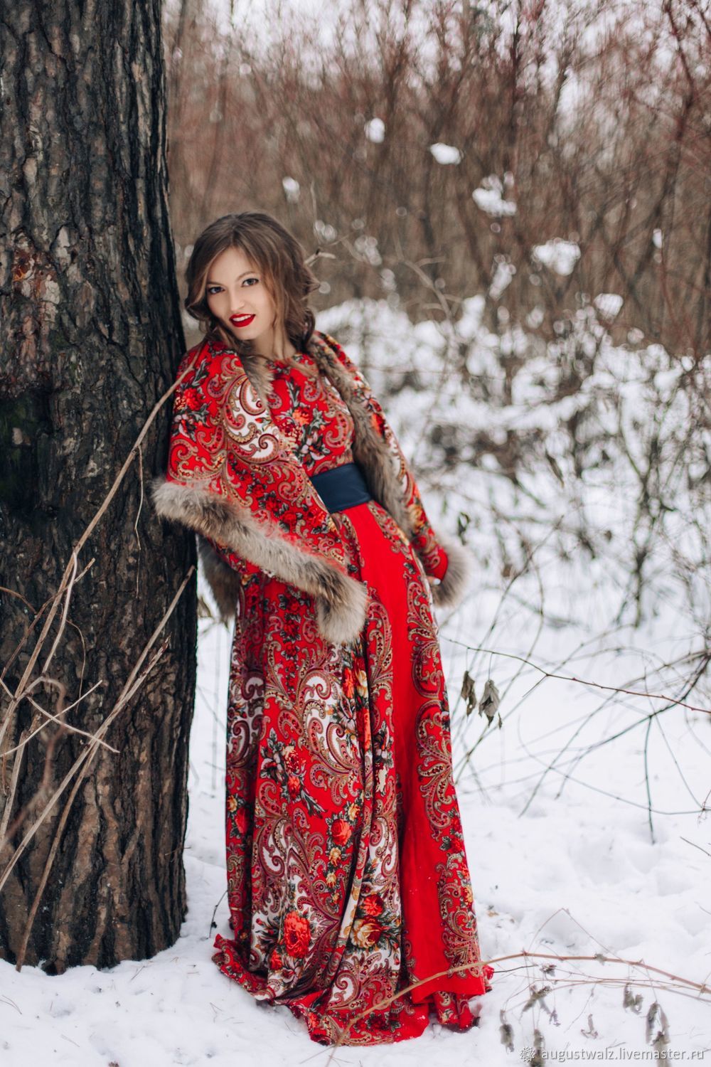 Photo Girls in Slavic costumes in Linfen