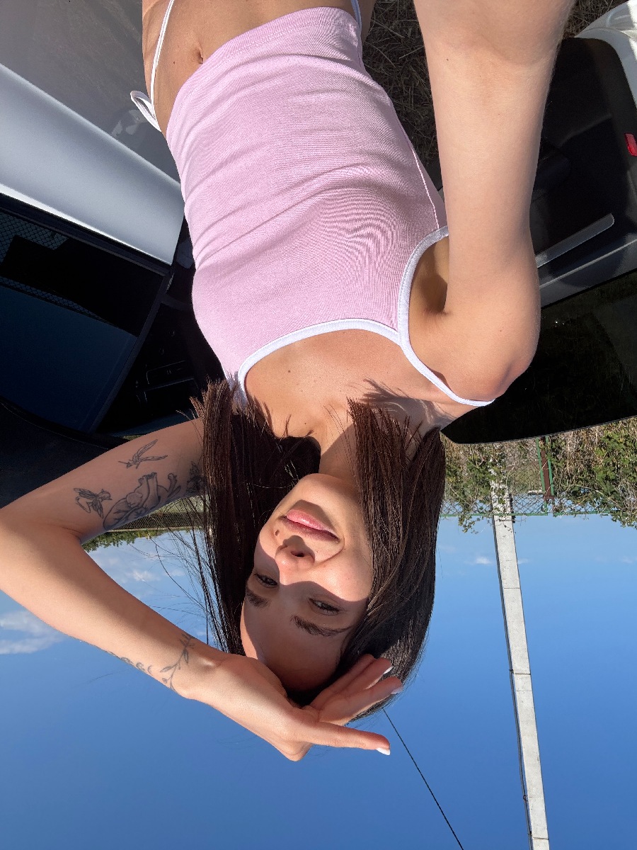 Sexy model Tina in Linfen